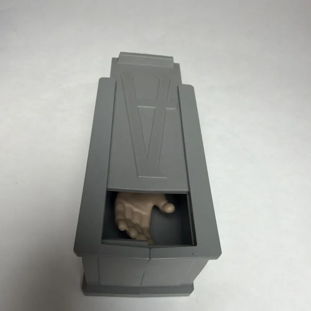 2019 Burger King The Addams Family Meal Toy Thing Surprise Hand Crypt